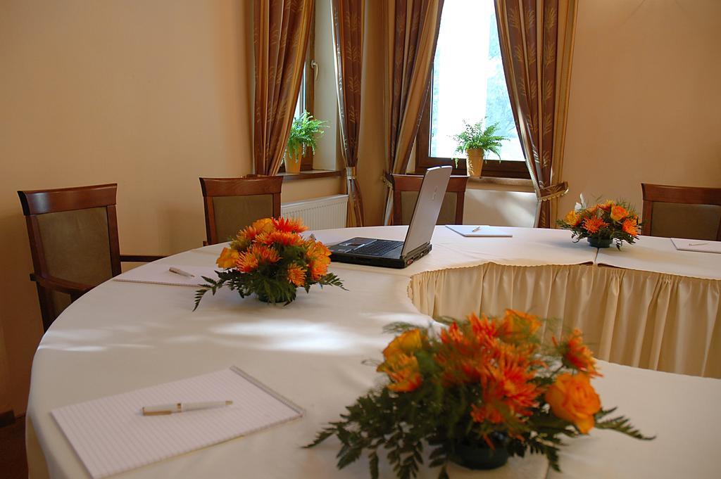 Hotel Hradna Brana Bratislava Buitenkant foto